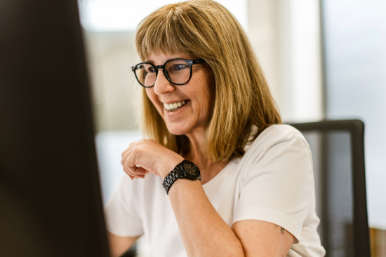 authentische Business-Portraits, die wirklich " knallen" Danke, Jasmin und Laura